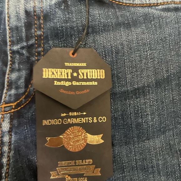 NWT Desert Studio Distressed Skinny Jeans - Picture 3 of 6